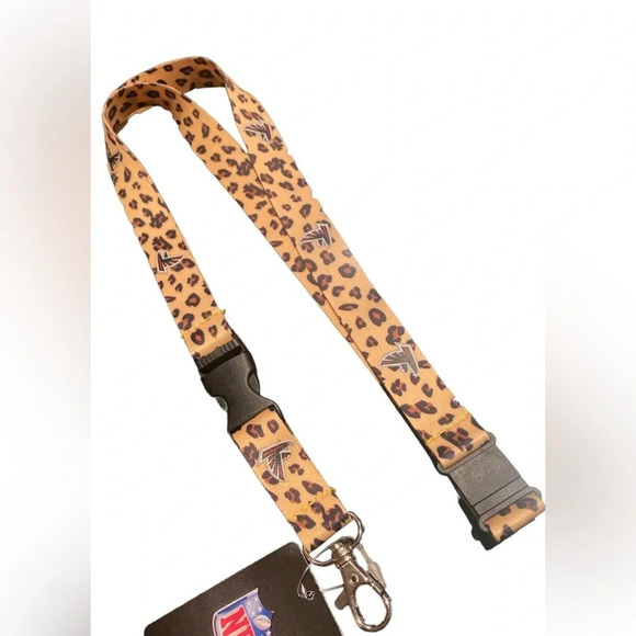 NWT Atlanta Falcons Leopard Print Badge Holder/ Lanyard Keychain - Picture 1 of 4